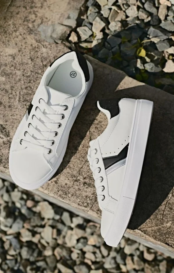 Clearance * Ashley Sneakers 8926 White/Black