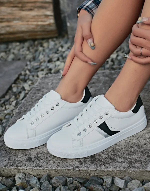 Clearance * Ashley Sneakers 8926 White/Black