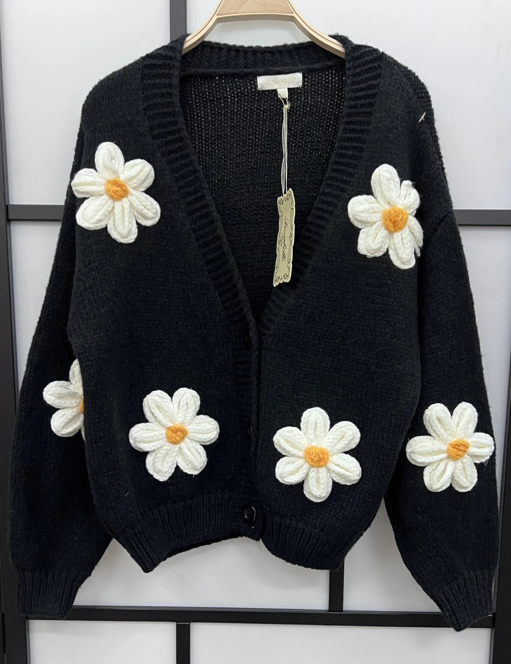 isa_margurit_cardigan__me_0-2.webp Online Gown Isa Margurit Cardigan 2398 Med Handlavet Blomster Black