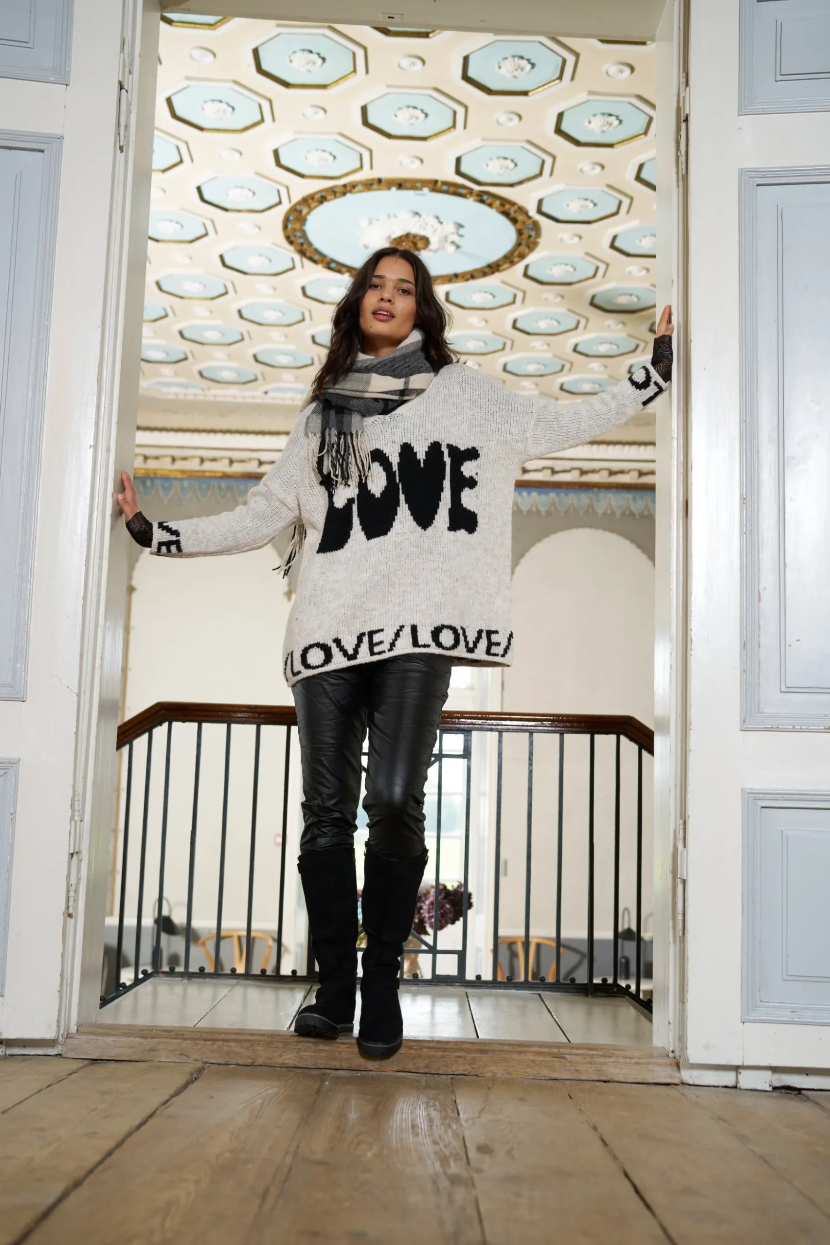 knit_mdccindy_calcenero_1.webp Outlet Marta du Chateau 23696 Knit Mdccindy Calce/Nero