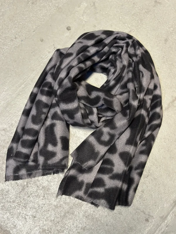 Fashion Qnuz Odette Scarf Black