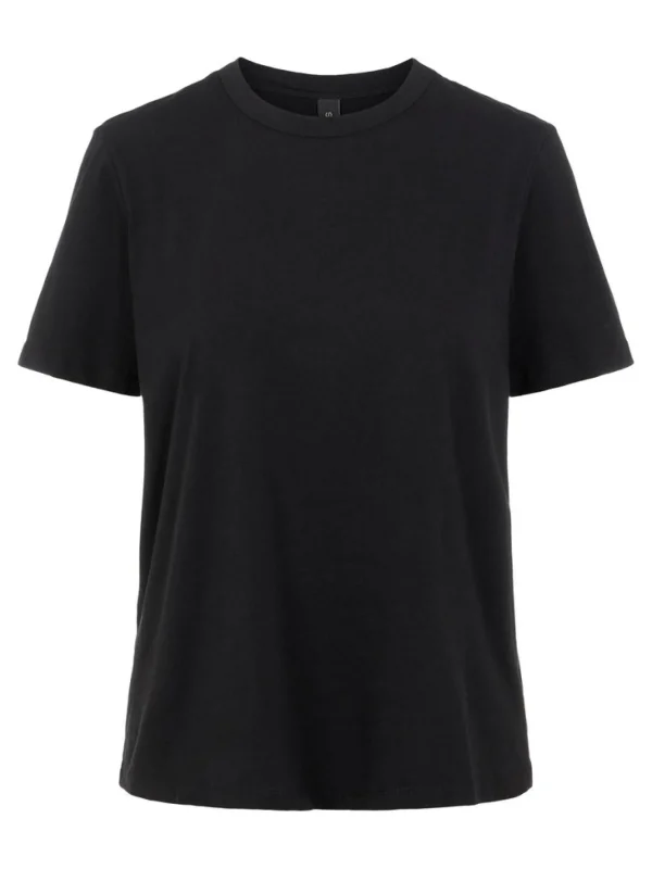 Shop YAS Sarita Ss O-Neck T-Shirt Black