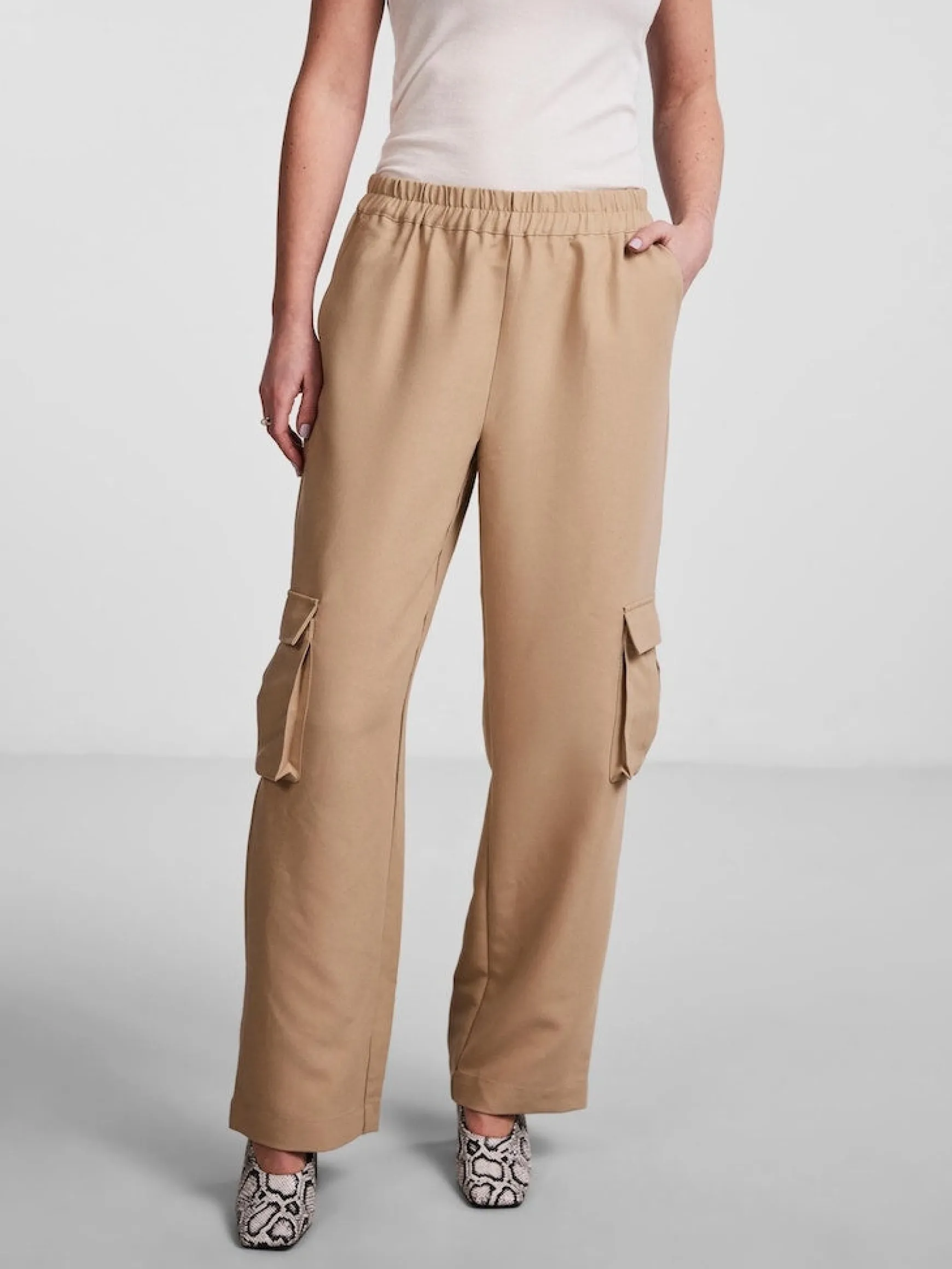 yas_recco_mw_ankle_pant_s_1.webp Store YAS Recco Mw Ankle Pant Sand